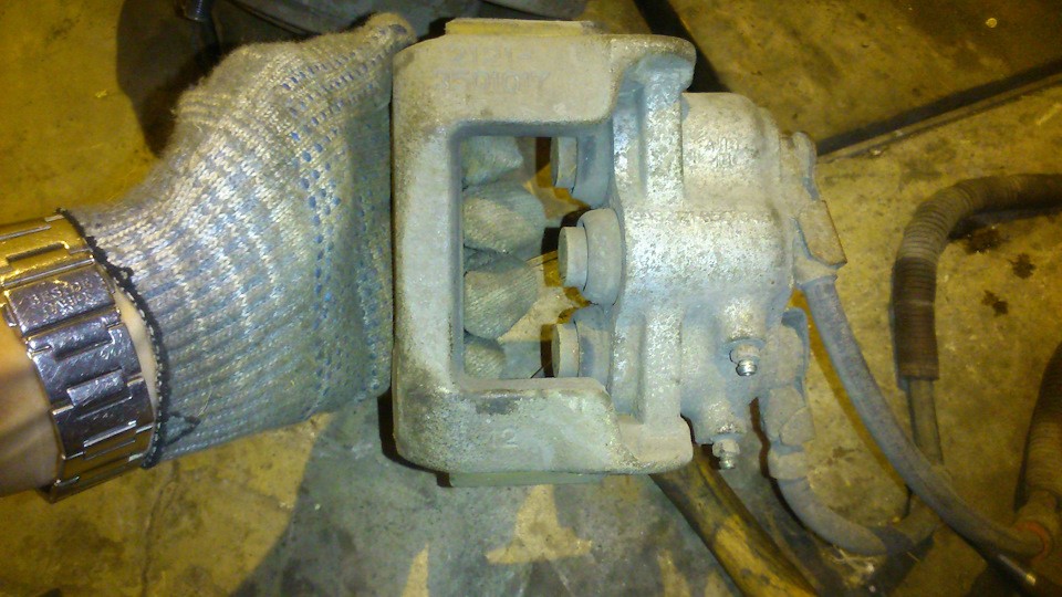 01AAAgK1vuA 960 Как отремонтировать суппорт на ниве