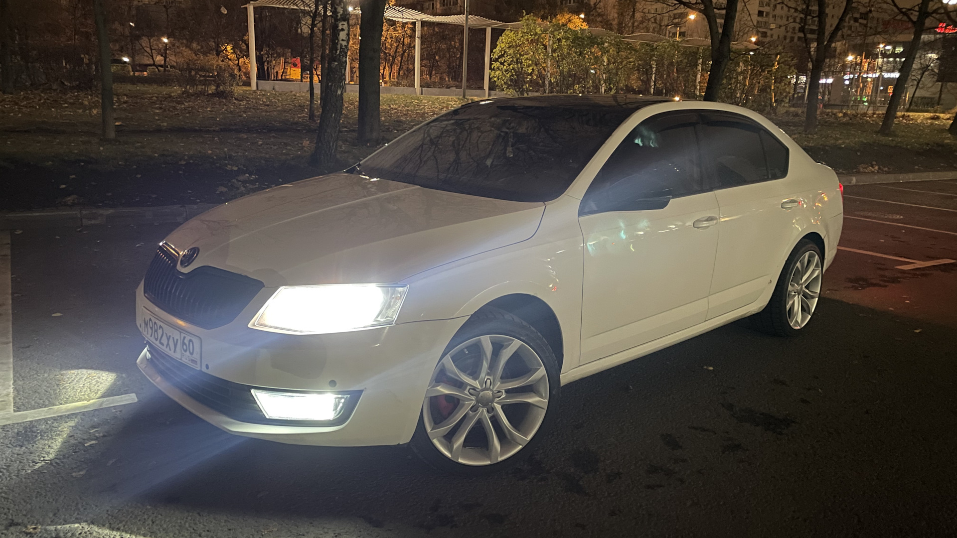 Skoda Octavia A7 Mk3 1.2 бензиновый 2013 | Белка 🐿️ 1.2 600000 км на DRIVE2