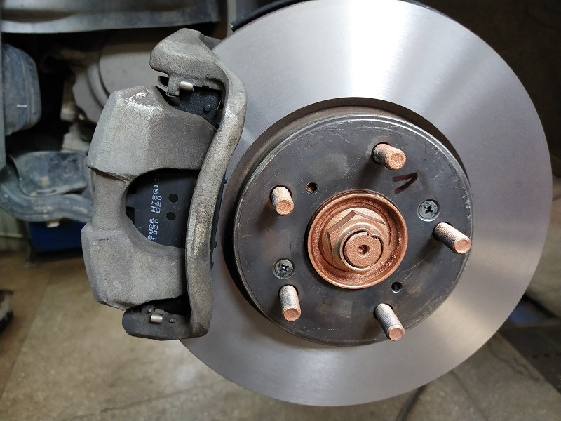 Замена колодок и проточка тормозных дисков — Honda Accord (9G), 2,4 л ...