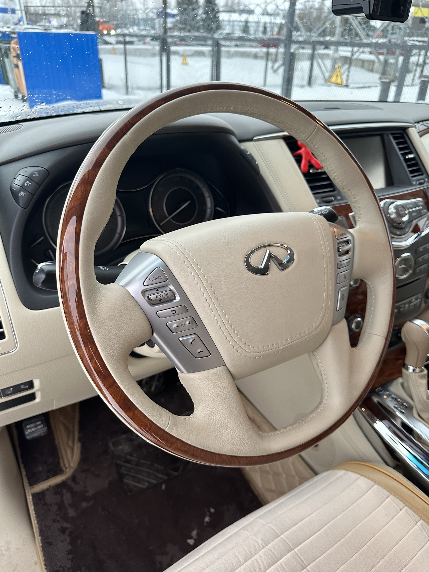 Замена рулевого колеса на новый — Infiniti QX80, 5,6 л, 2015 года |  расходники | DRIVE2