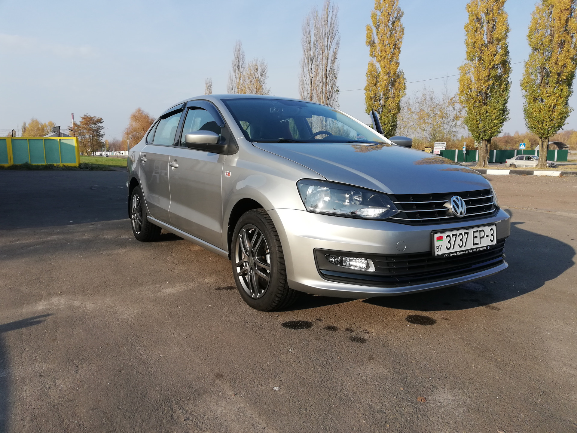 Замена салонного фильтра — 20.10.2019 г. — Volkswagen Polo Sedan, 1,6 л ...