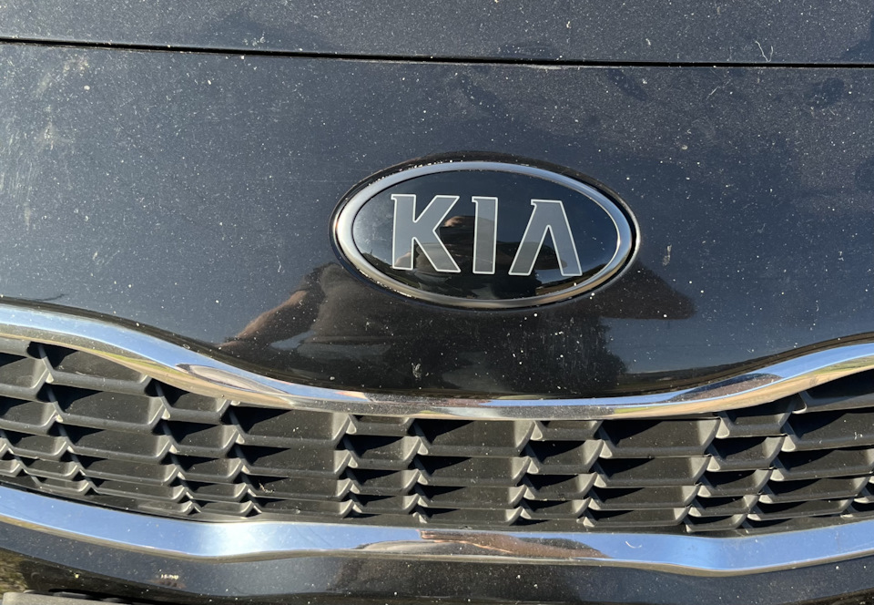 Эмблемы Kia black edition — KIA Ceed (2G), 1,6 л, 2013 года | запчасти ...