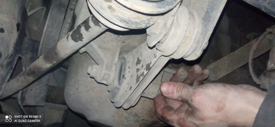 Замена подушек двигателя. — Lada Приора седан, 1,6 л, 2008 года ...