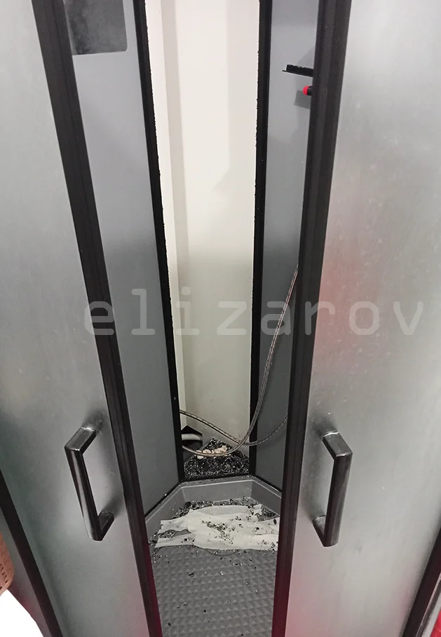 лопнуло стекло на душевой кабине чем заменить. Смотреть фото лопнуло стекло на душевой кабине чем заменить. Смотреть картинку лопнуло стекло на душевой кабине чем заменить. Картинка про лопнуло стекло на душевой кабине чем заменить. Фото лопнуло стекло на душевой кабине чем заменить