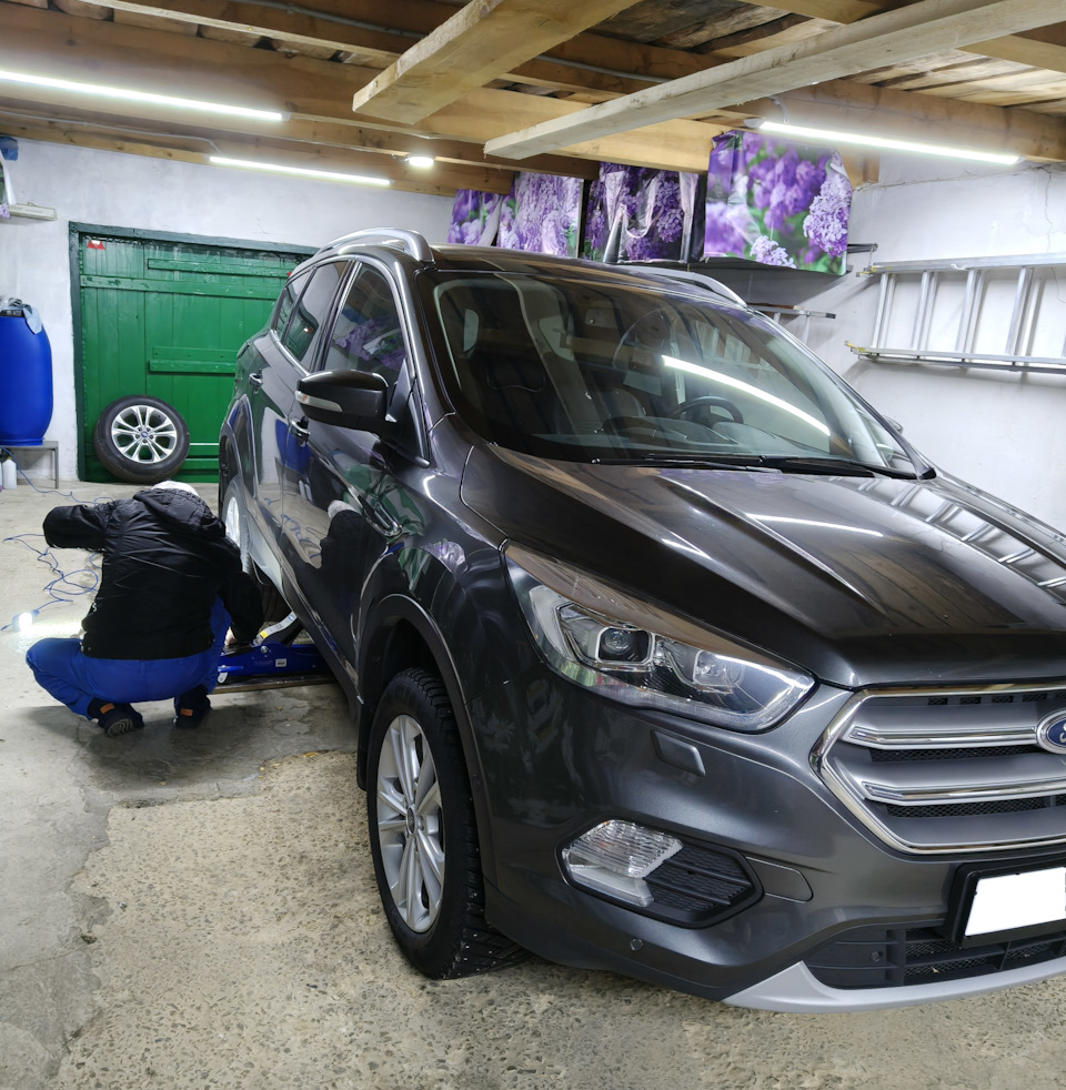 Фото в бортжурнале Ford Kuga (2G)