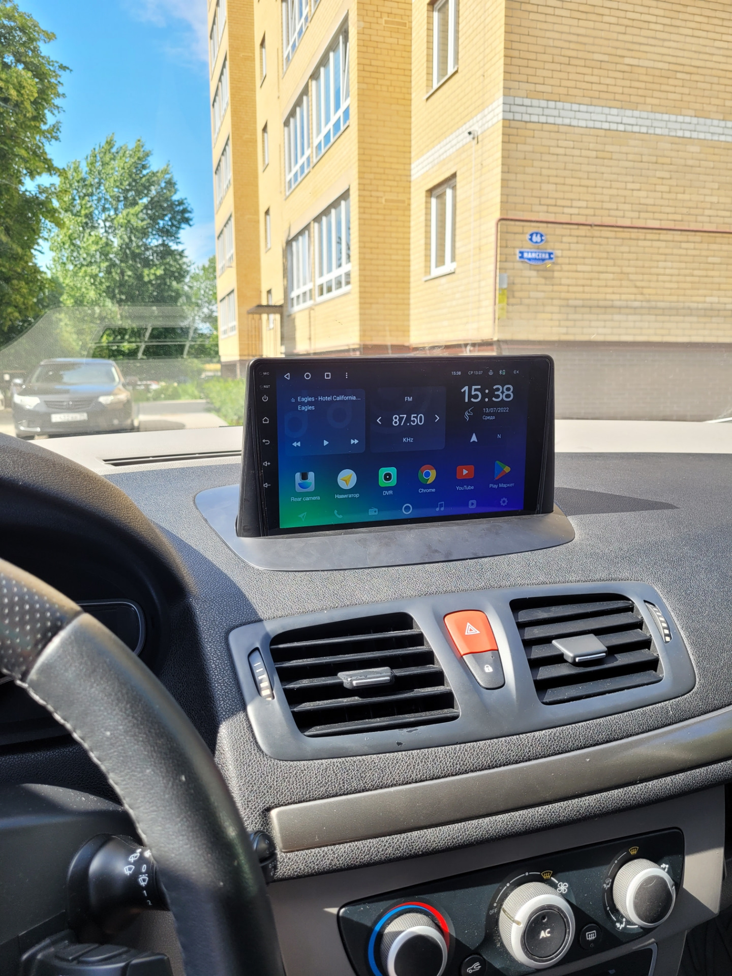 Установка магнитолы Teyes spro plus — Renault Megane III, 1,5 л, 2009 ...