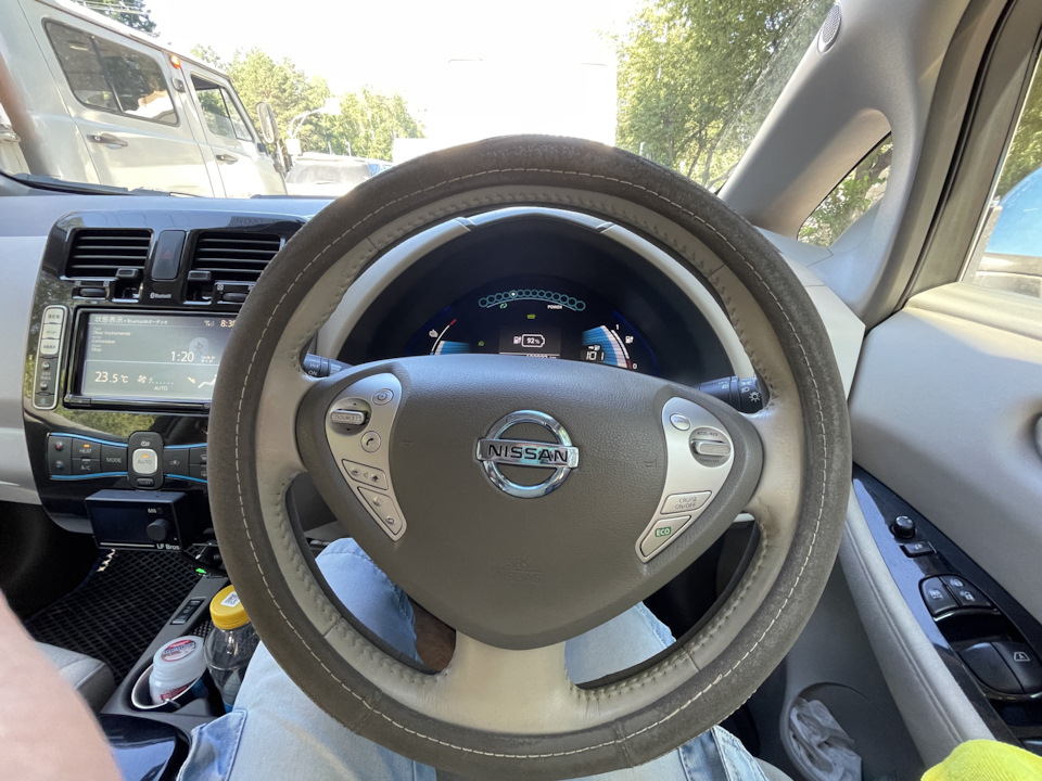 Замена внутреннего пыльника на приводе и рулевой тяги — Nissan Leaf (1G ...