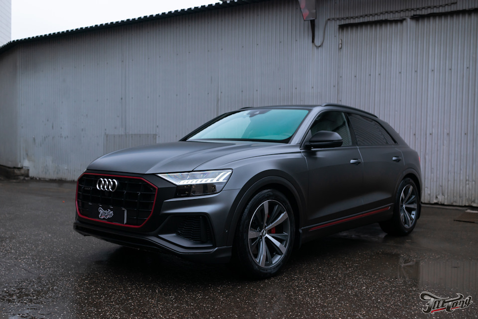 Audi q5 черный матовый