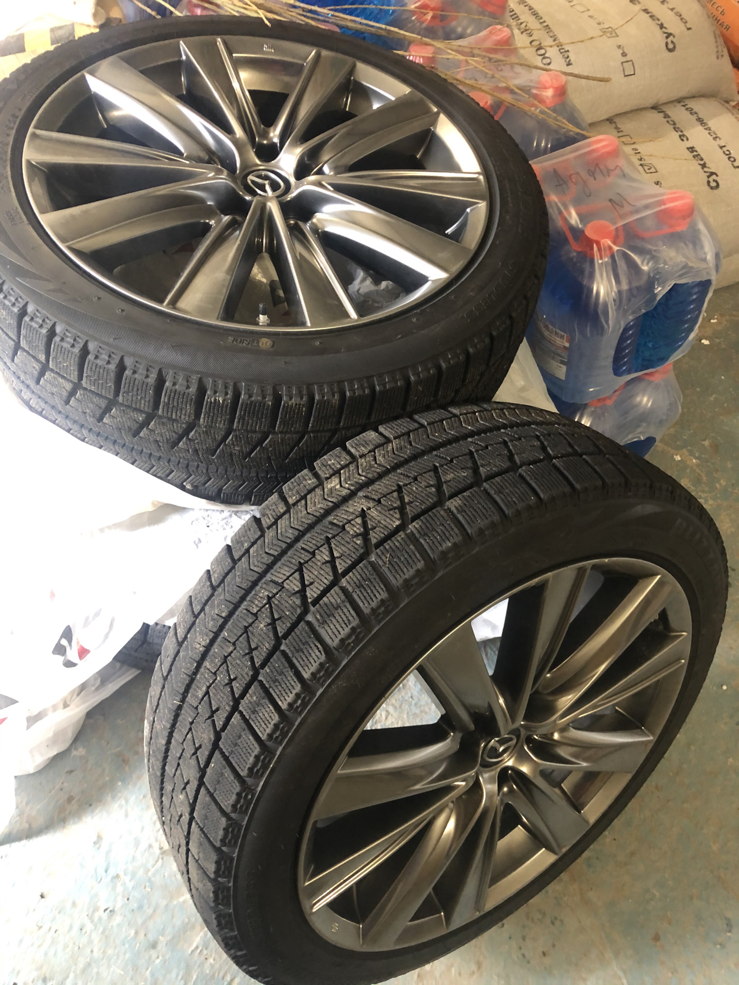 245 45 r19 зимняя. 225 45 R19. Bridgestone Blizzak VRX 225/45/r19. Зимние колеса 225/45 r17. 225 45 R19 зима.