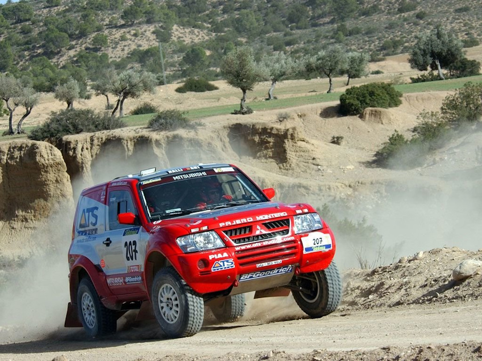 Mitsubishi Montero Paris Dakar