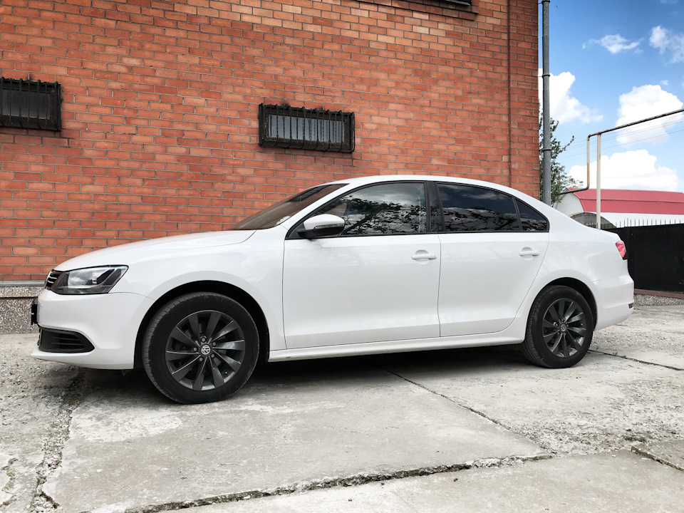 Volkswagen Jetta 6 Nardo Grey