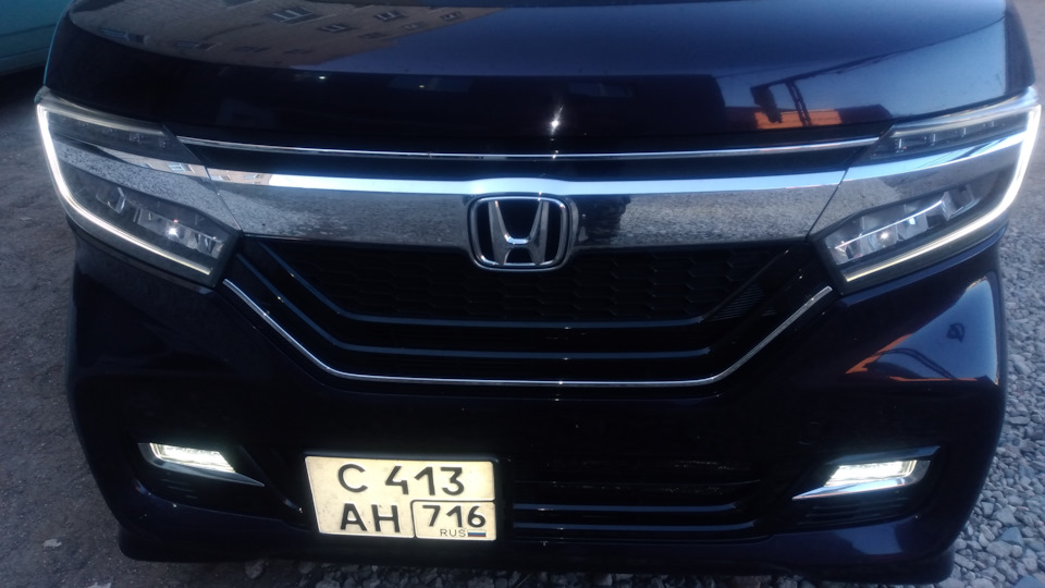 Honda N-Box Castom 4wd dozer