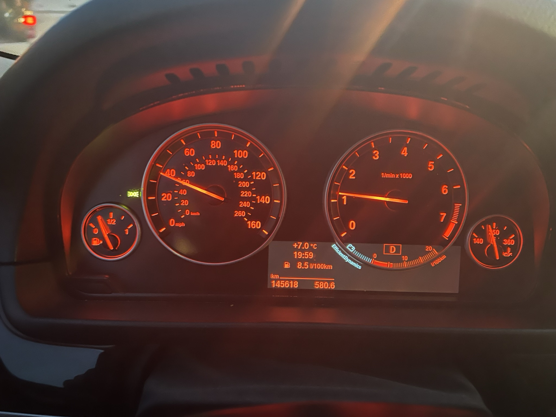 Bmw x5 e53 расход топлива. 0 бензин. Панель бмв е60. Расход топлива бмв 7 4. Бмв е53 3.