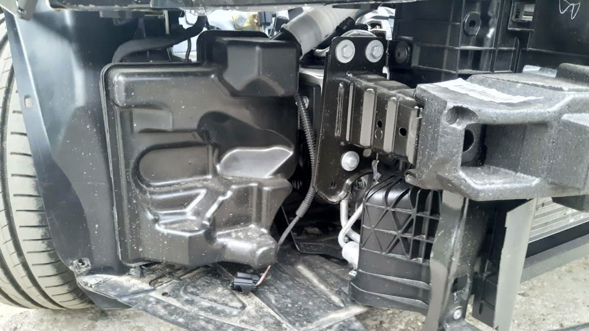 Установка передних брызговиков на шкода рапид 1,6 CWVA. Как ...