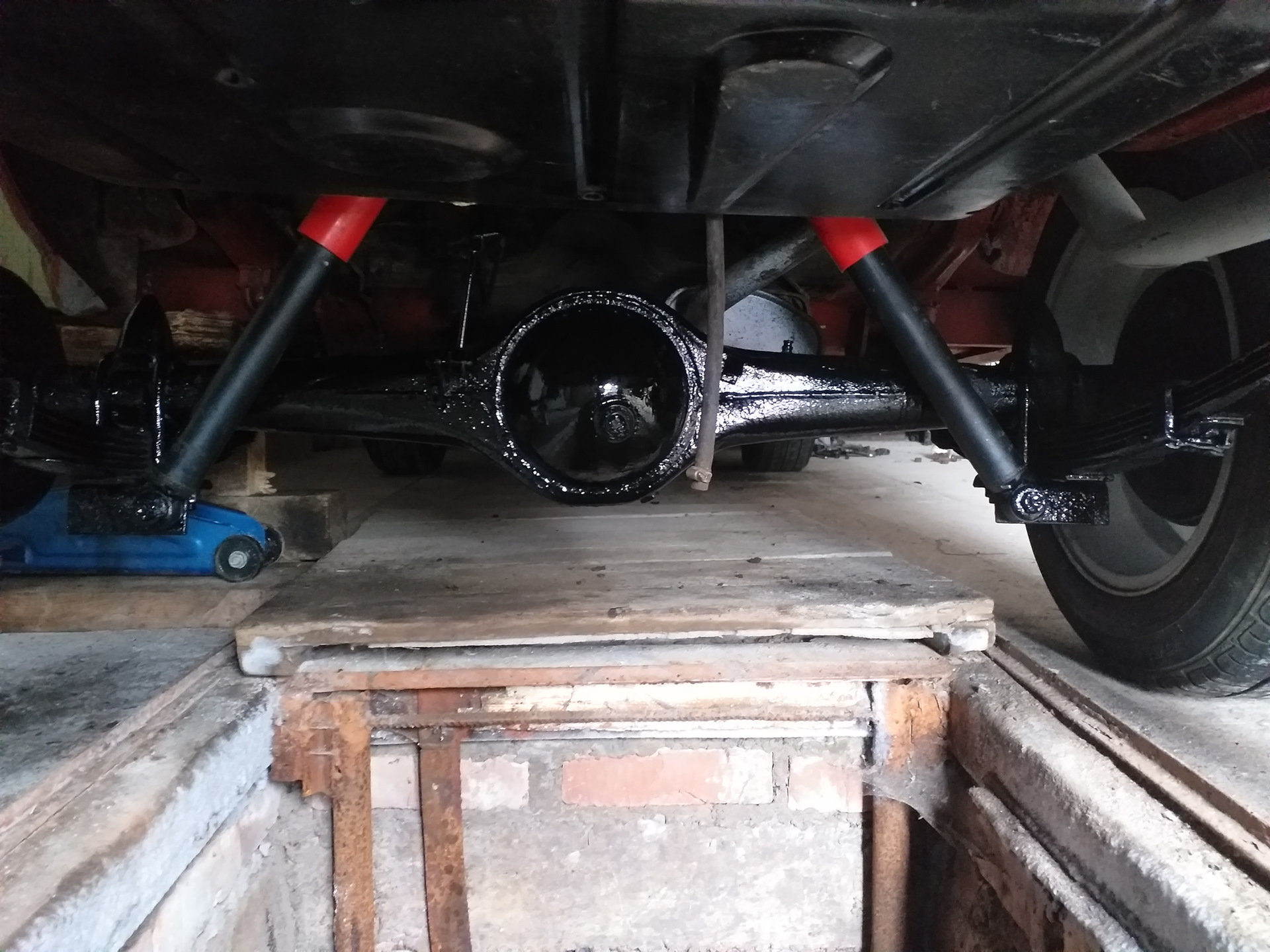 Покраска заднего моста, регулировка ручника — ИЖ Москвич 412, 1,5 л ...