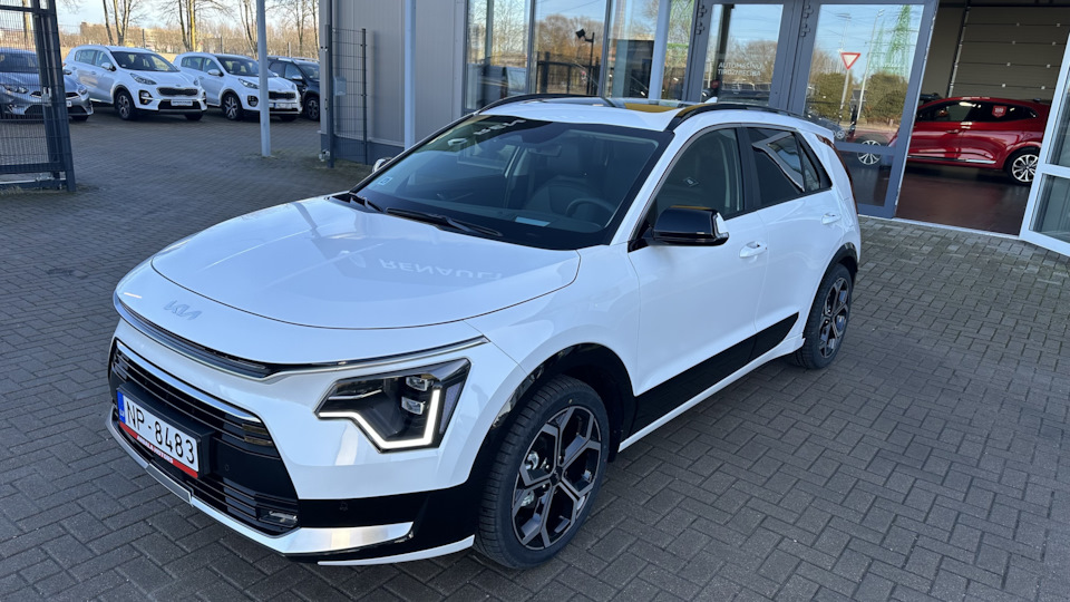 Первым делом — Wireless CarPlay — KIA Niro (2G), 1,6 л, 2023 года