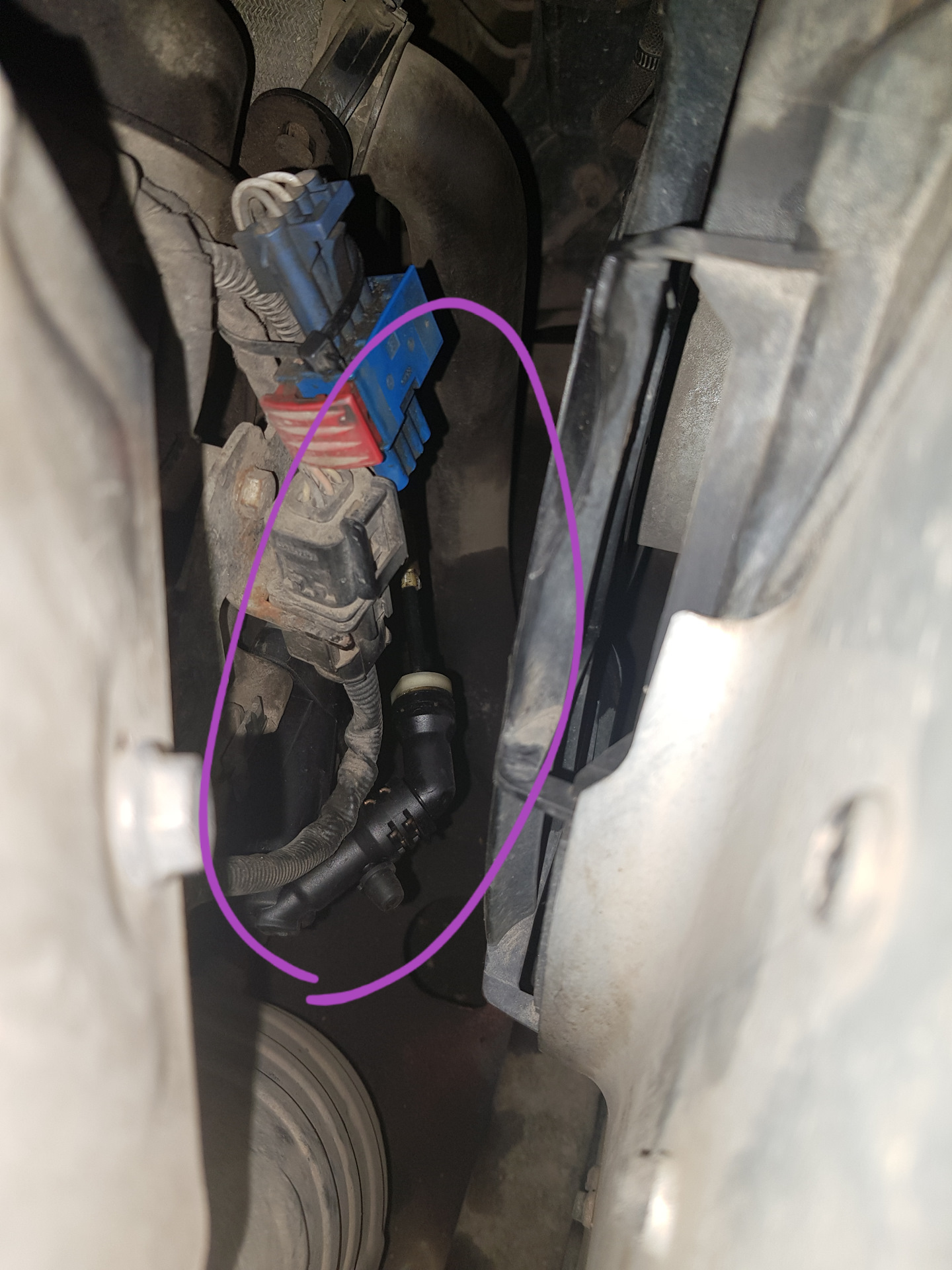 Рабочий цилиндр сцепления — Citroen C3 Picasso, 1,4 л, 2010 года ...