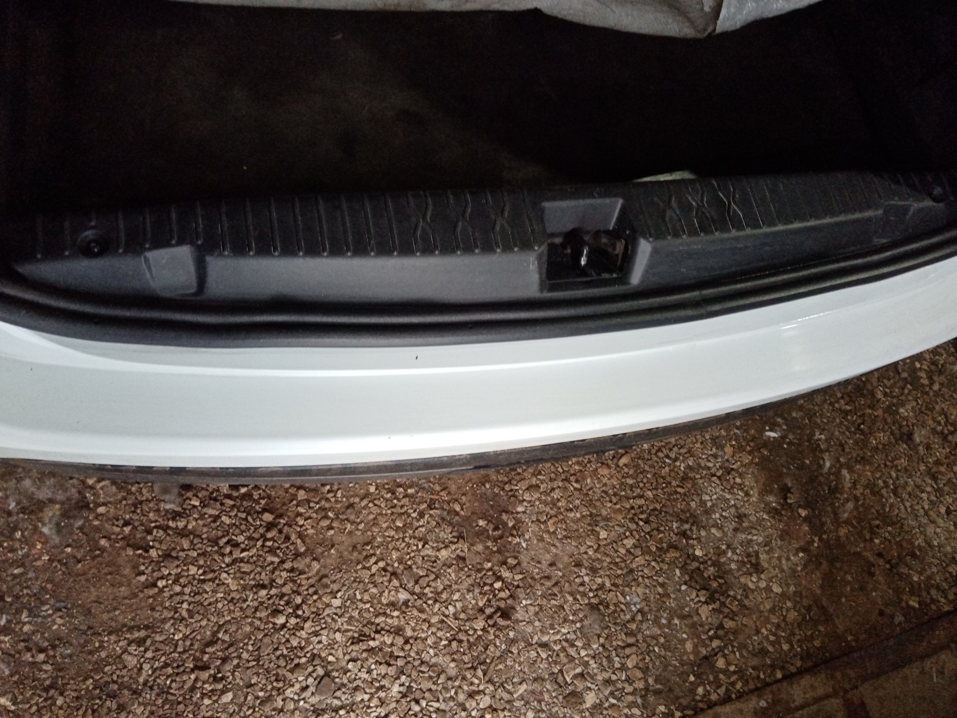 Накладка в проем багажника. — Lada XRAY, 1,6 л, 2016 года | тюнинг | DRIVE2