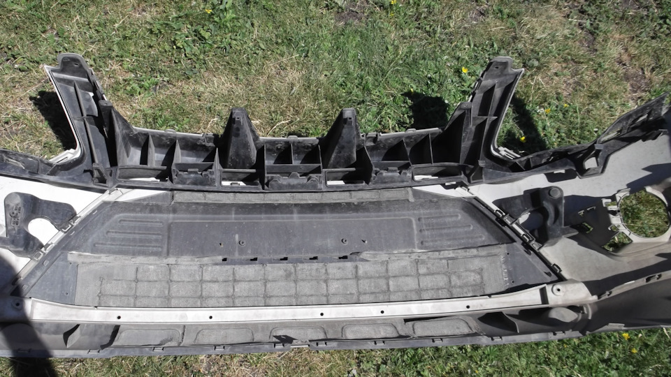 Снятие переднего бампера форд куга — Ford Kuga (1G), 2,5 л, 2012 года ...