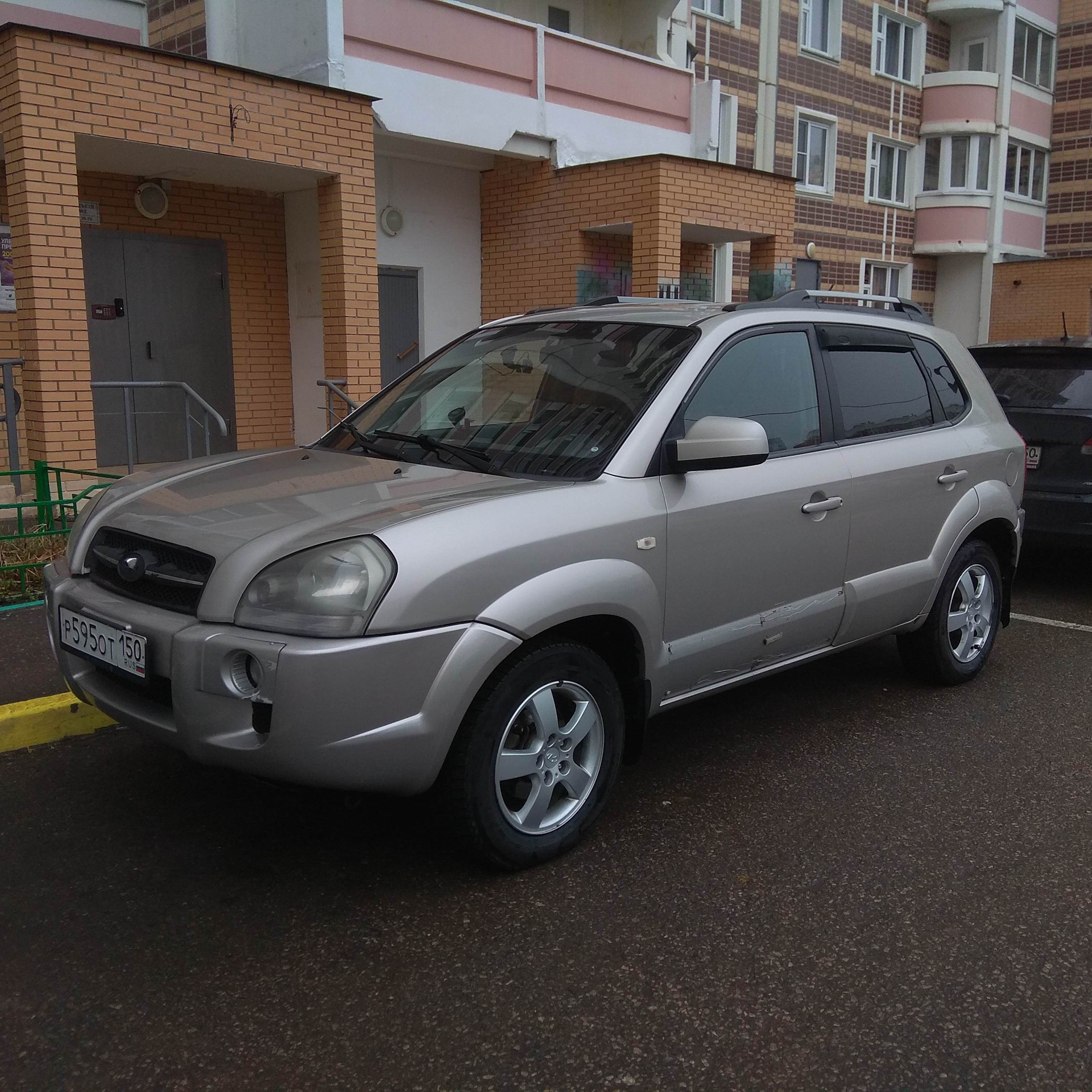 Туксон 4. Хендай Туссан 4wd. Хендай Туссан 4. Hyundai Tucson 2.0 4wd автомат (2005 г.). Туксон 2007 2.0 бензин.