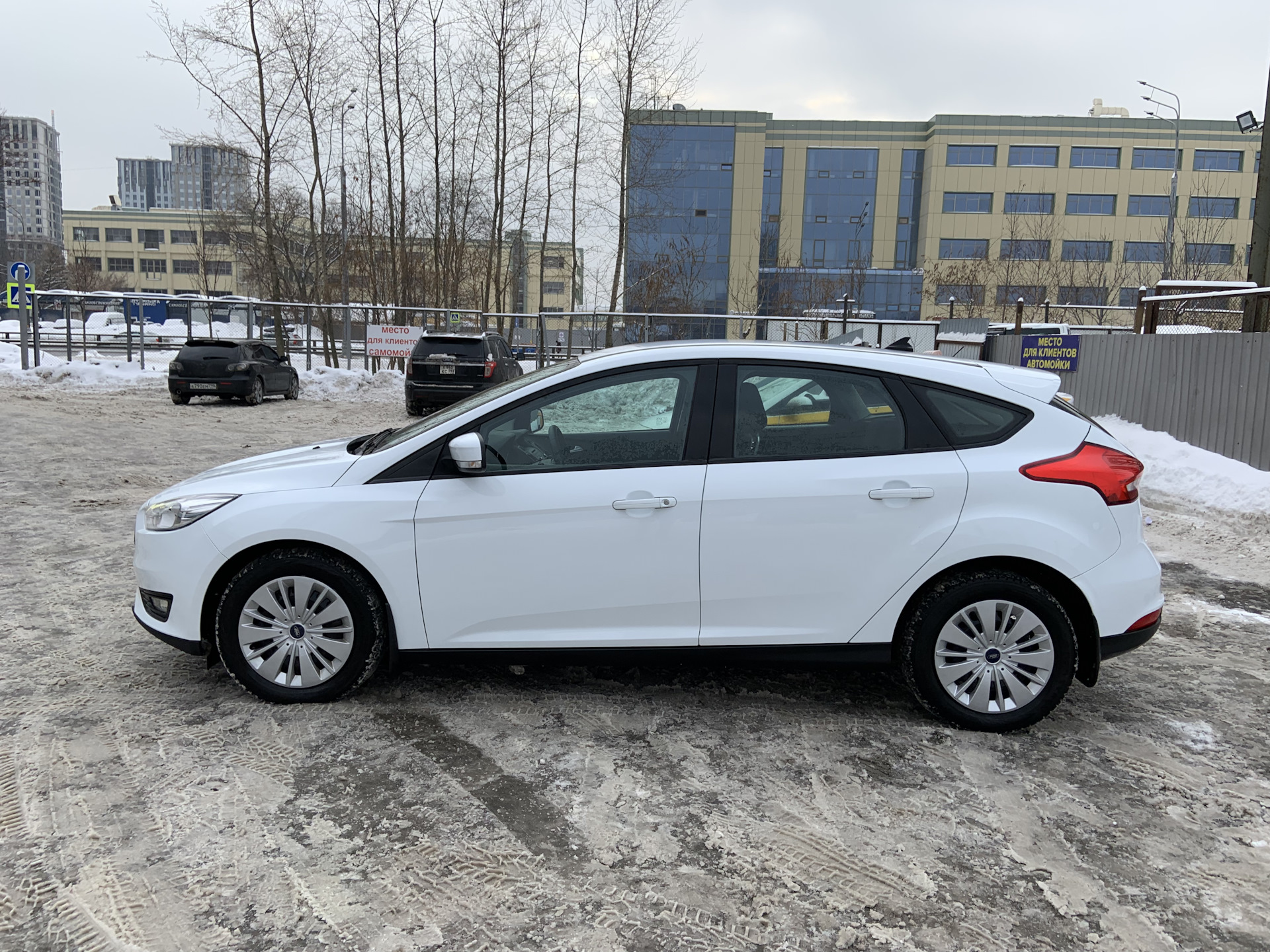 Тонировка, панорамная крыша Ford Focus 3 — Авто Сига Установочный центр. Пермь