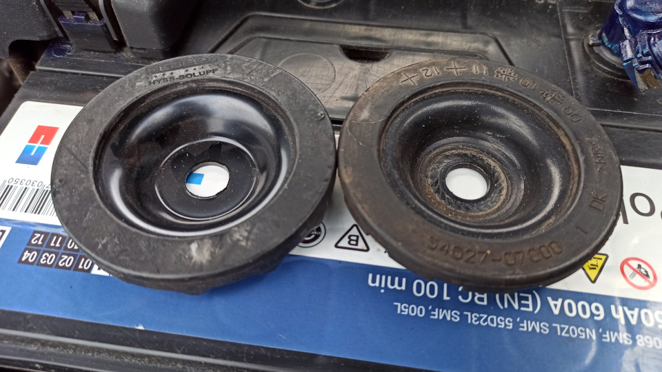 Фото в бортжурнале Hyundai Solaris (1G). Запчасти на фото: 501712