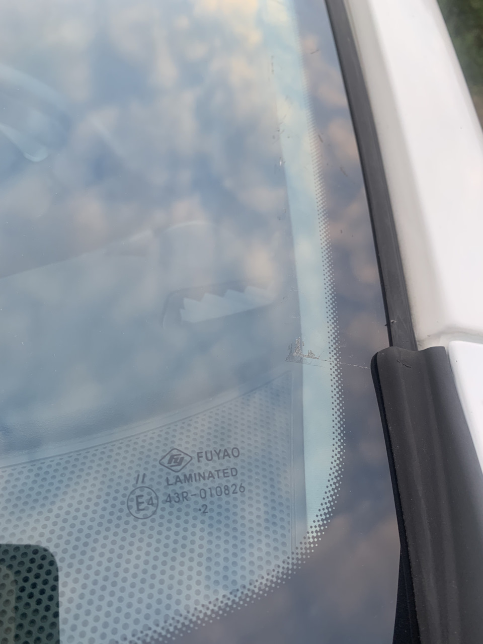 Замена лобового стекла — Nissan Qashqai (1G), 2 л, 2010 года | визит на ...