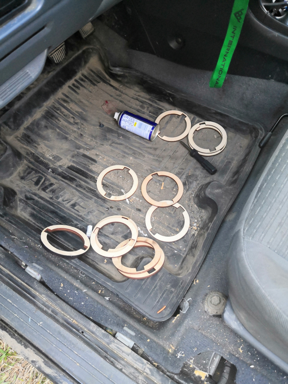 Ставим рупора в двери — Nissan Almera Classic (B10), 1,6 л, 2007 года ...