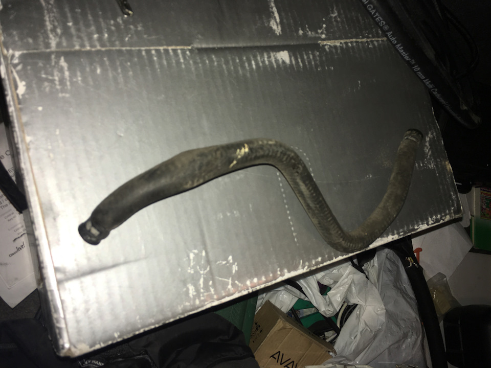 Подогрев дросселя. Потек — Saab 9-5, 2,3 л, 2002 года | поломка | DRIVE2