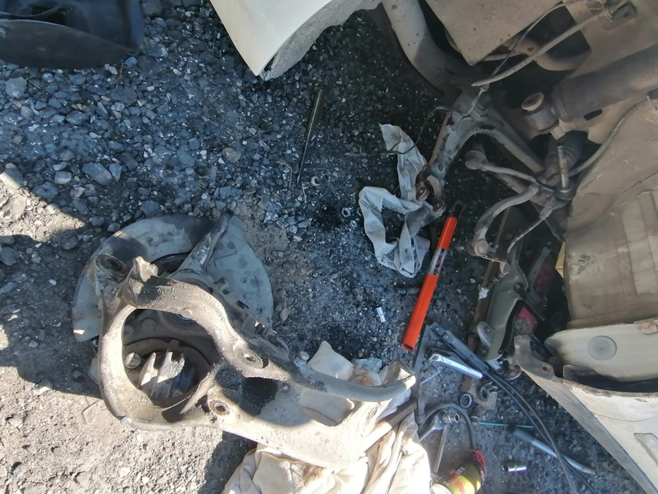 Замена нижней шаровой и отзыв о качестве запчастей — Citroen C5 (2G), 2 ...