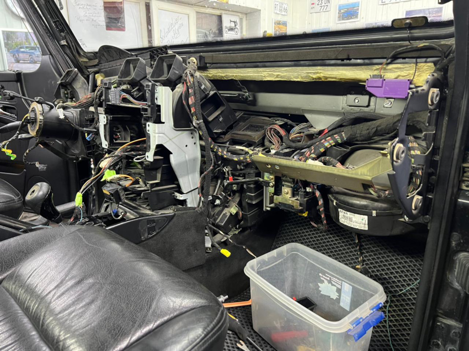 Замена моторчика печки и трапеции дворников + ремкомплекта — Mercedes ...