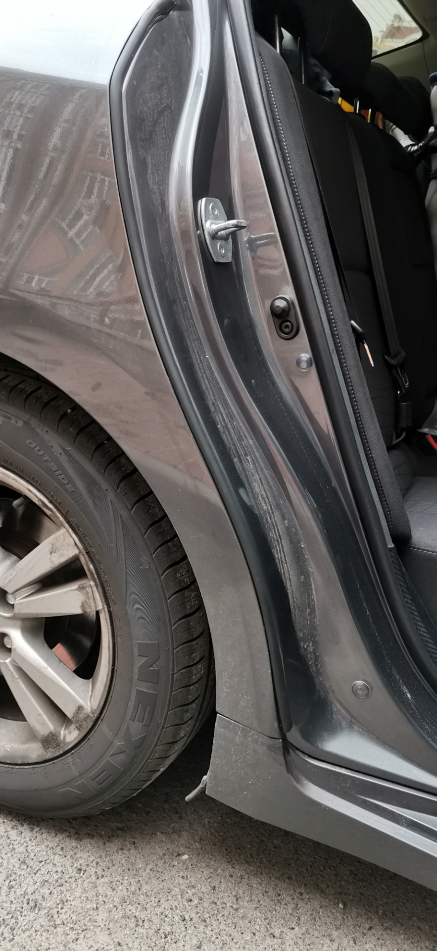 Дополнительные уплотнители задних дверей — Toyota Avensis III, 1,8 л ...