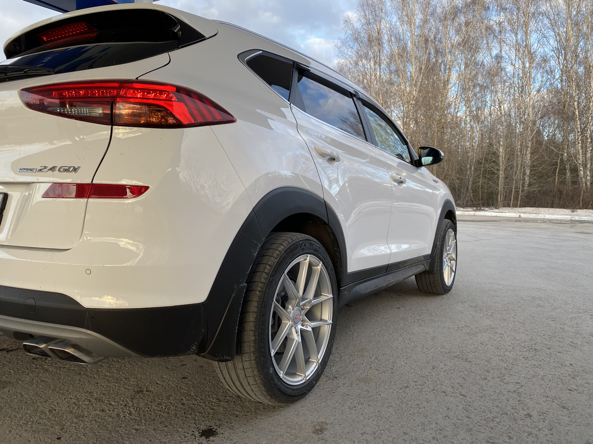 Литые диски туссан. 245/50 R18 Hyundai Tucson 2018. Hyundai Tucson r20. Hyundai Tucson 2018 r18. Hyundai Tucson TL на r19.