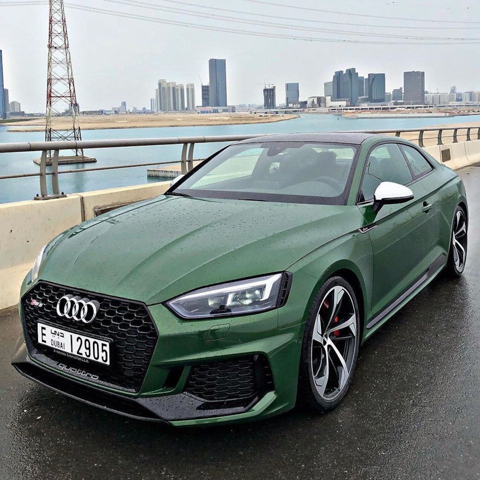 Audi a5 Sportback зеленая