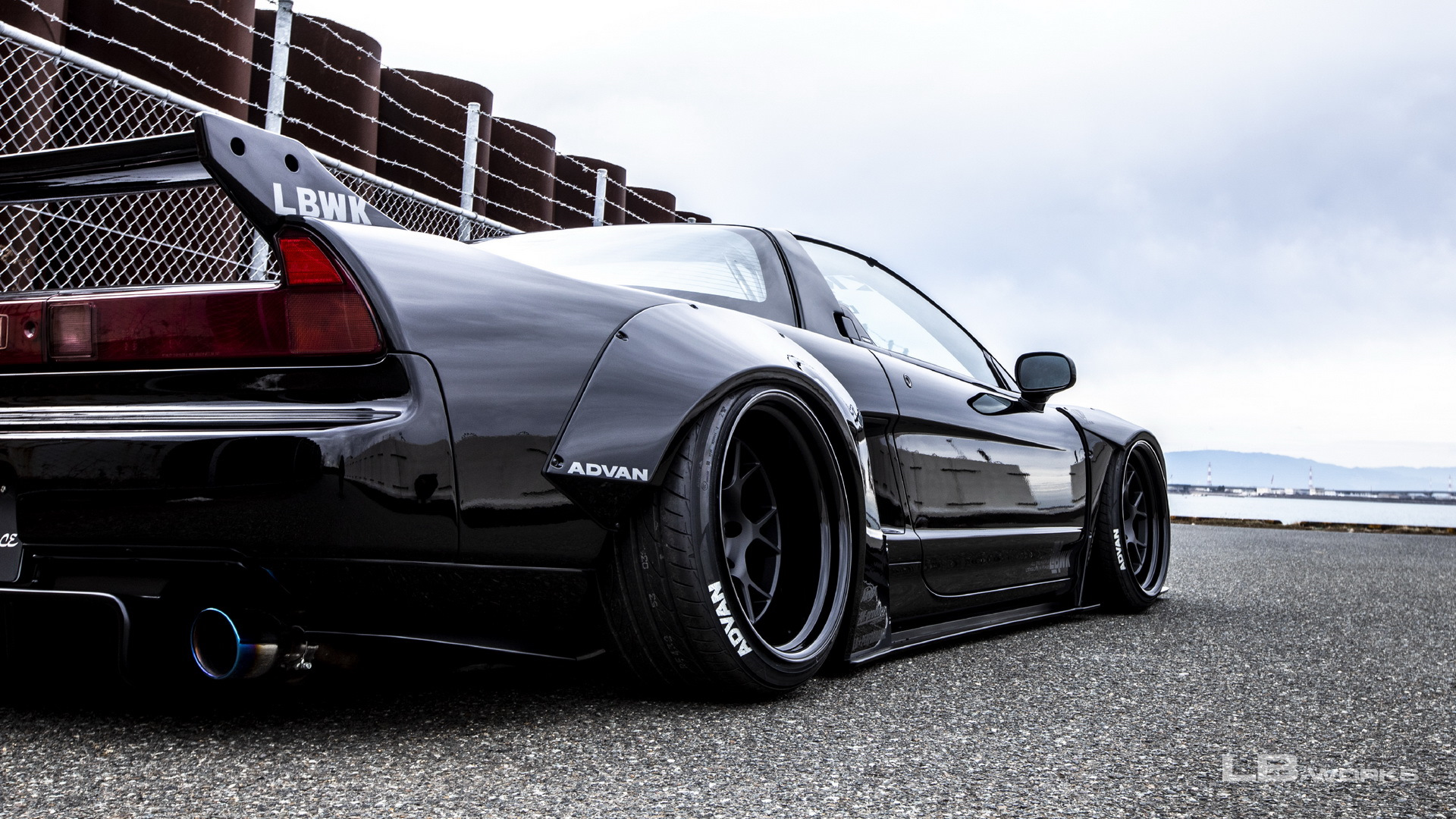 Honda NSX от Liberty Walk. 