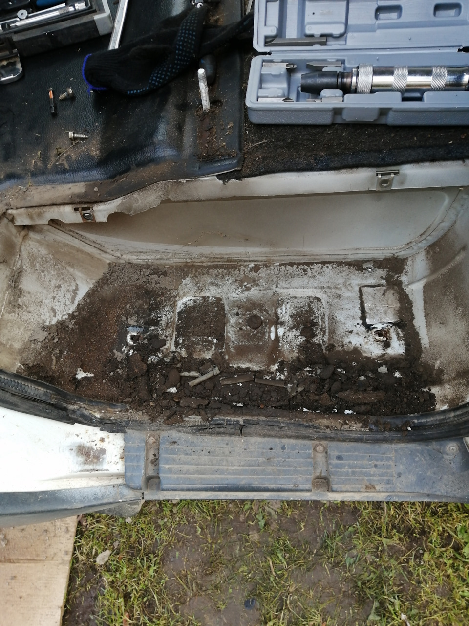 Уборка в кабине + чехлы на сиденья. — ГАЗ Газель, 2,8 л, 2013 года ...