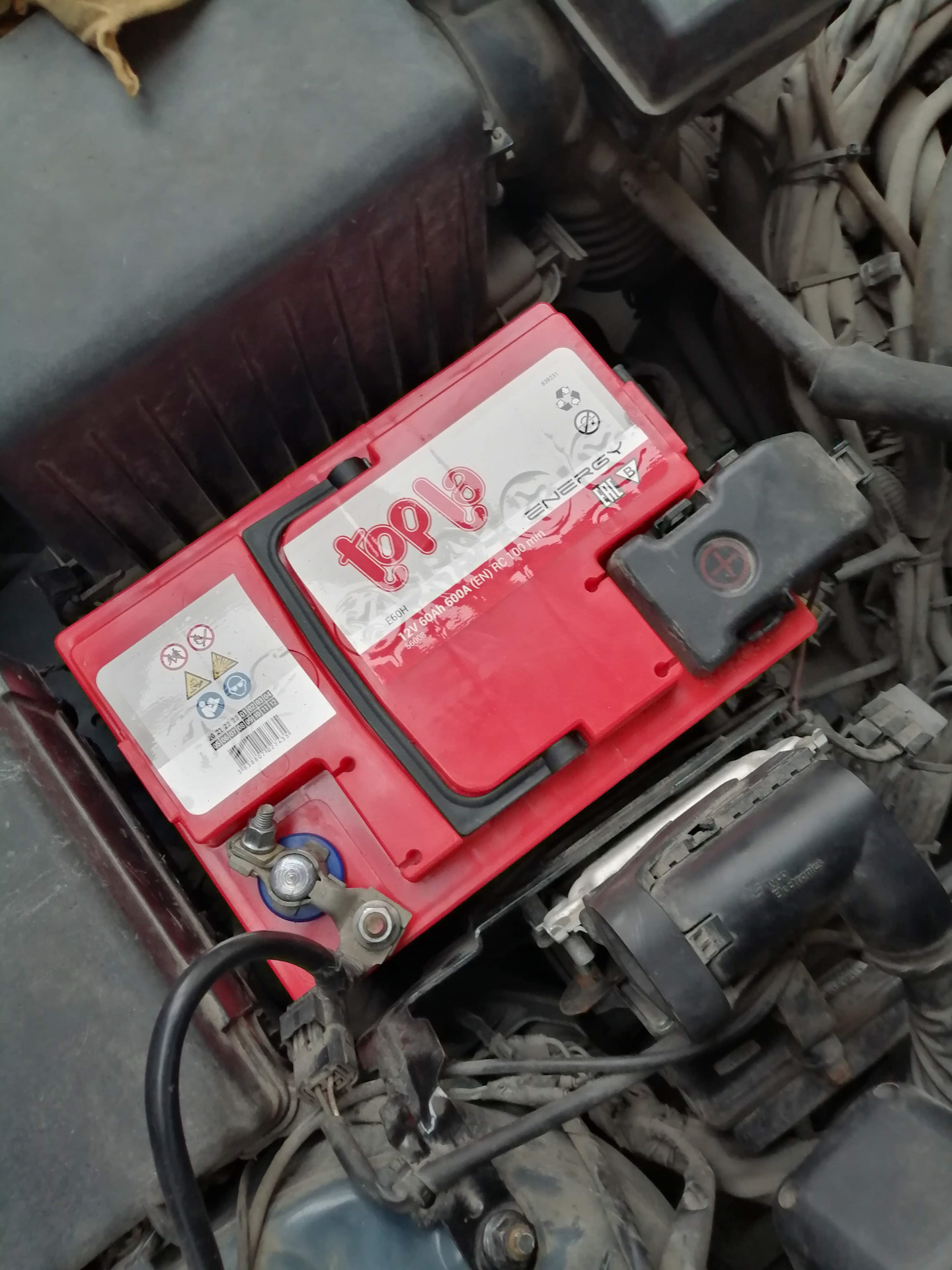 Акб киа соул 1,6 2014 года. 6 2018 года. Kia soul 2013 аккумулятор. 6 2010. Kia soul 2018 аккумулятор.