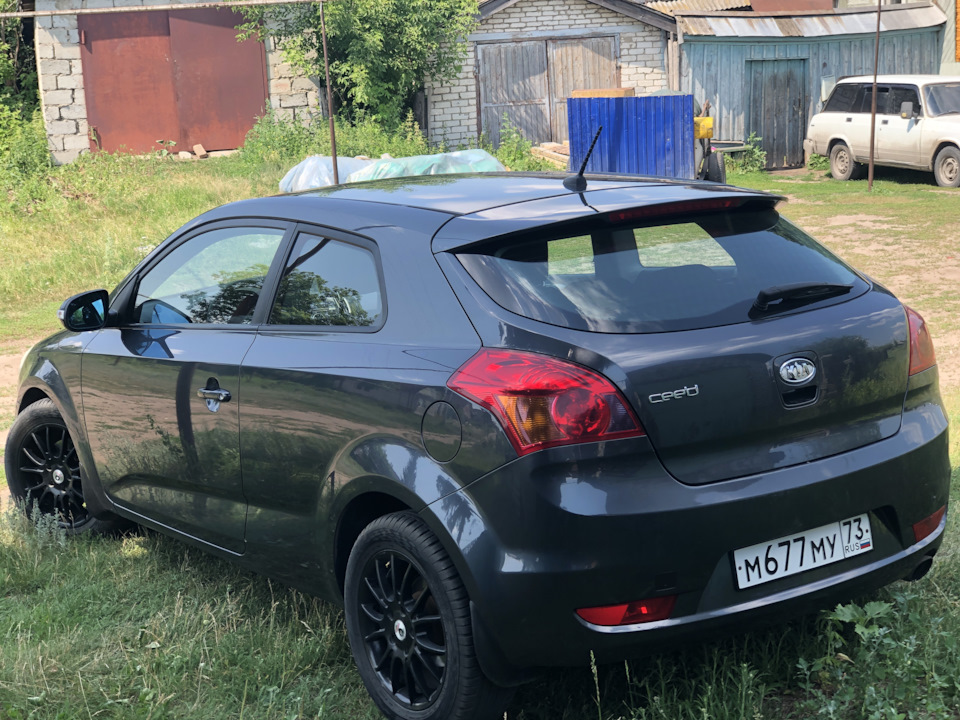 Kia Pro Ceed ed зеленый матовый