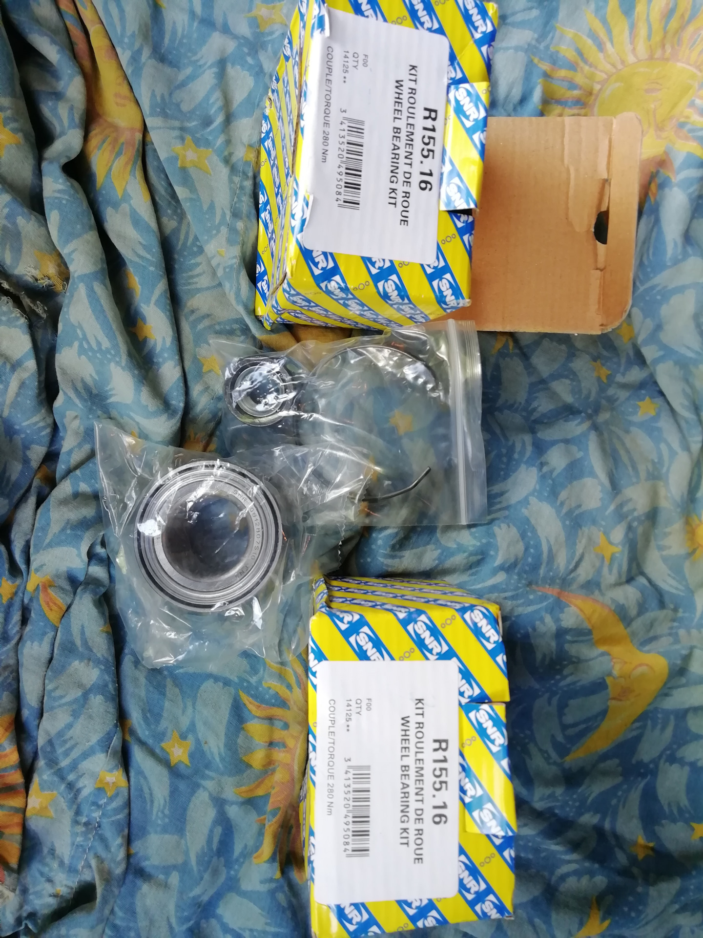 Подшипник snr маркировка. R15516 snr. Snr/ntn bgb. Snr gb. Подшипник ступицы форд фокус 2 передний.