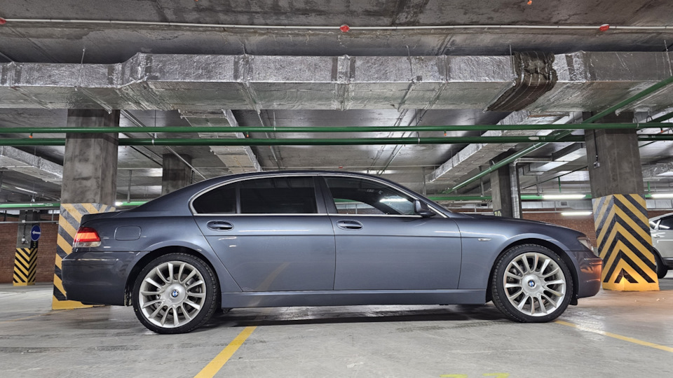 Фото в бортжурнале BMW 7 series (E65/E66)