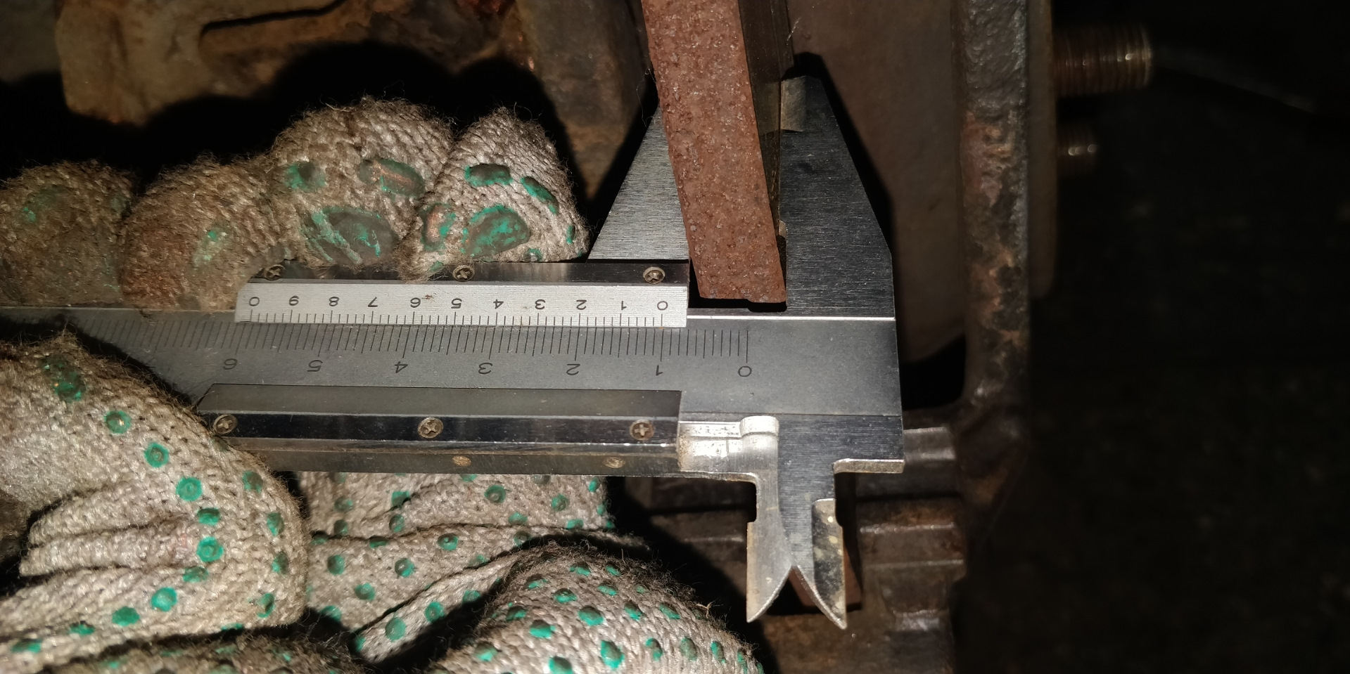 Скрежет и вой при торможении — оказалось кончались задние колодки ...