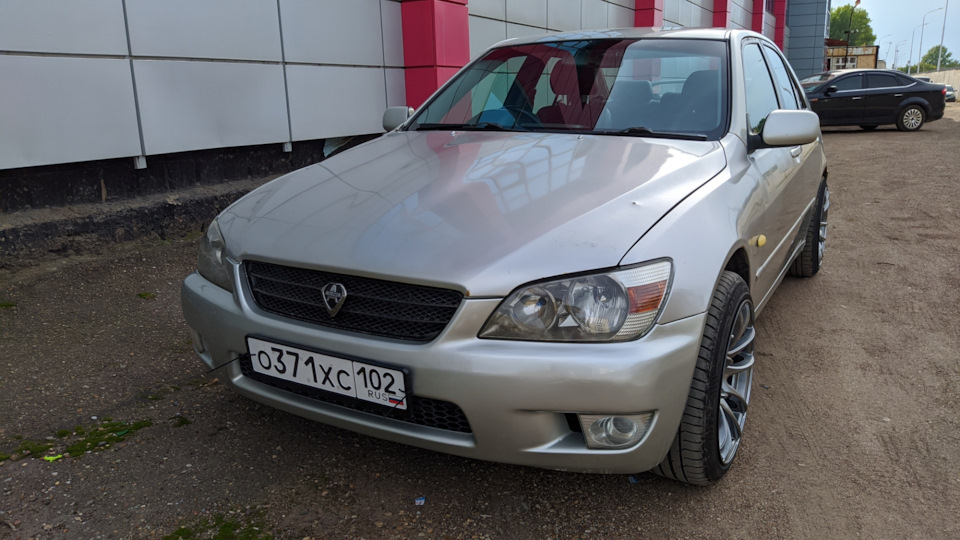 Полировка фар toyota altezza