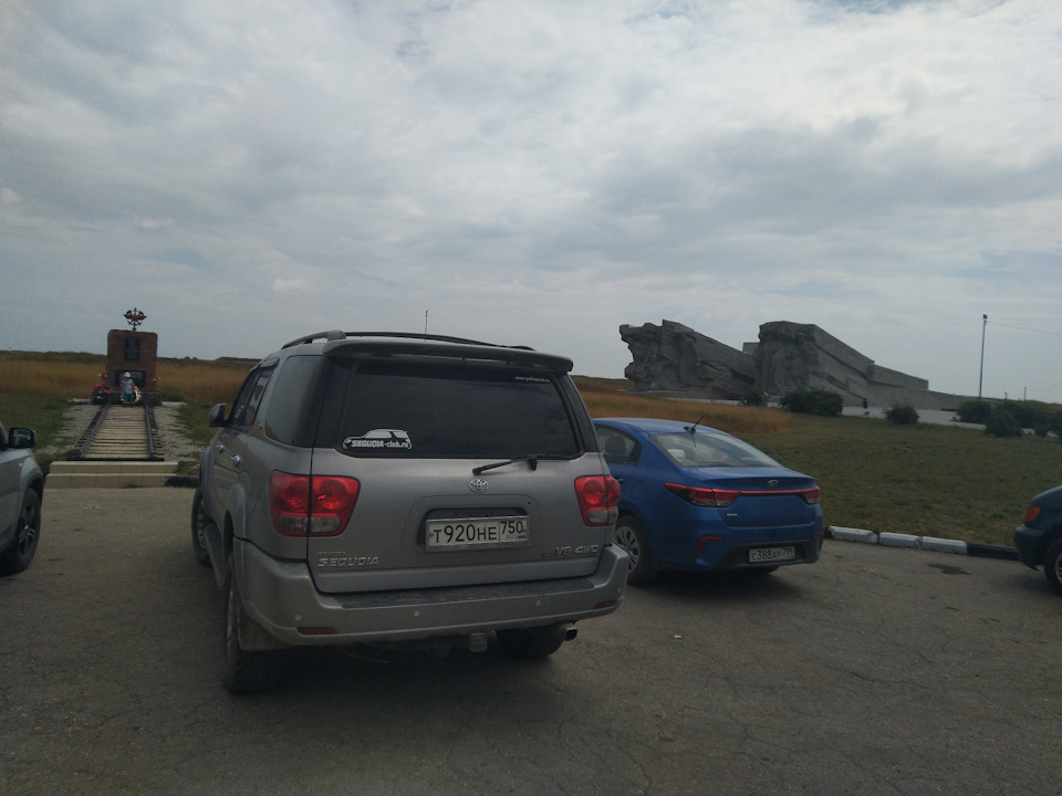 посетили Аджимушкайские каменоломни — Toyota Sequoia (1G)