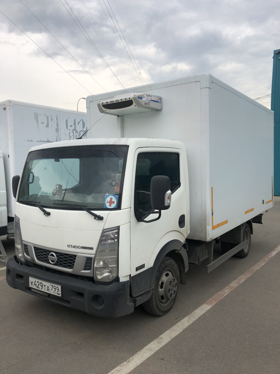 Nissan Cabstar будка фургон