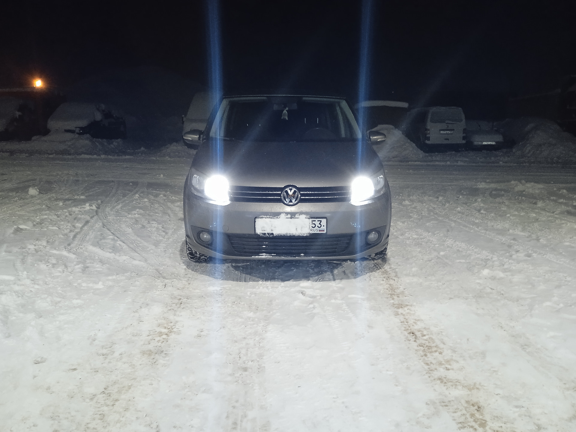 Установил светодиодные лампы в ДХО+дальний H15 — Volkswagen Touran (1G ...