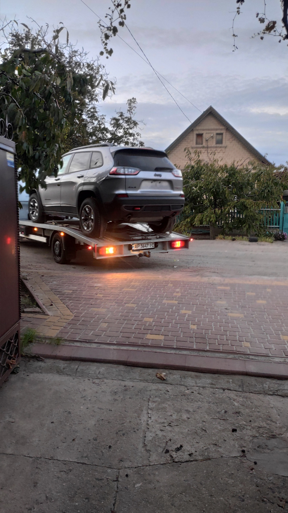 Разгрузка, разборка морды и салона, первые впечатления — Jeep Cherokee  (KL), 3,2 л, 2019 года | своими руками | DRIVE2