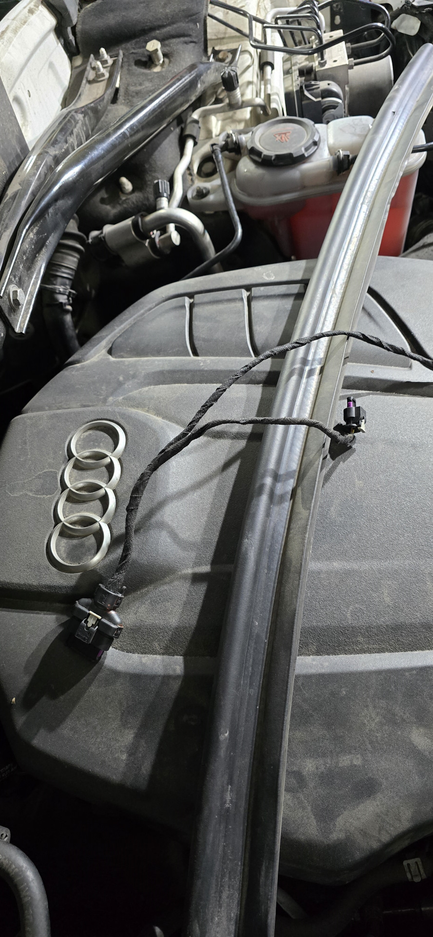 Делаем и прокладываем проводку — Audi Q5 (1G)