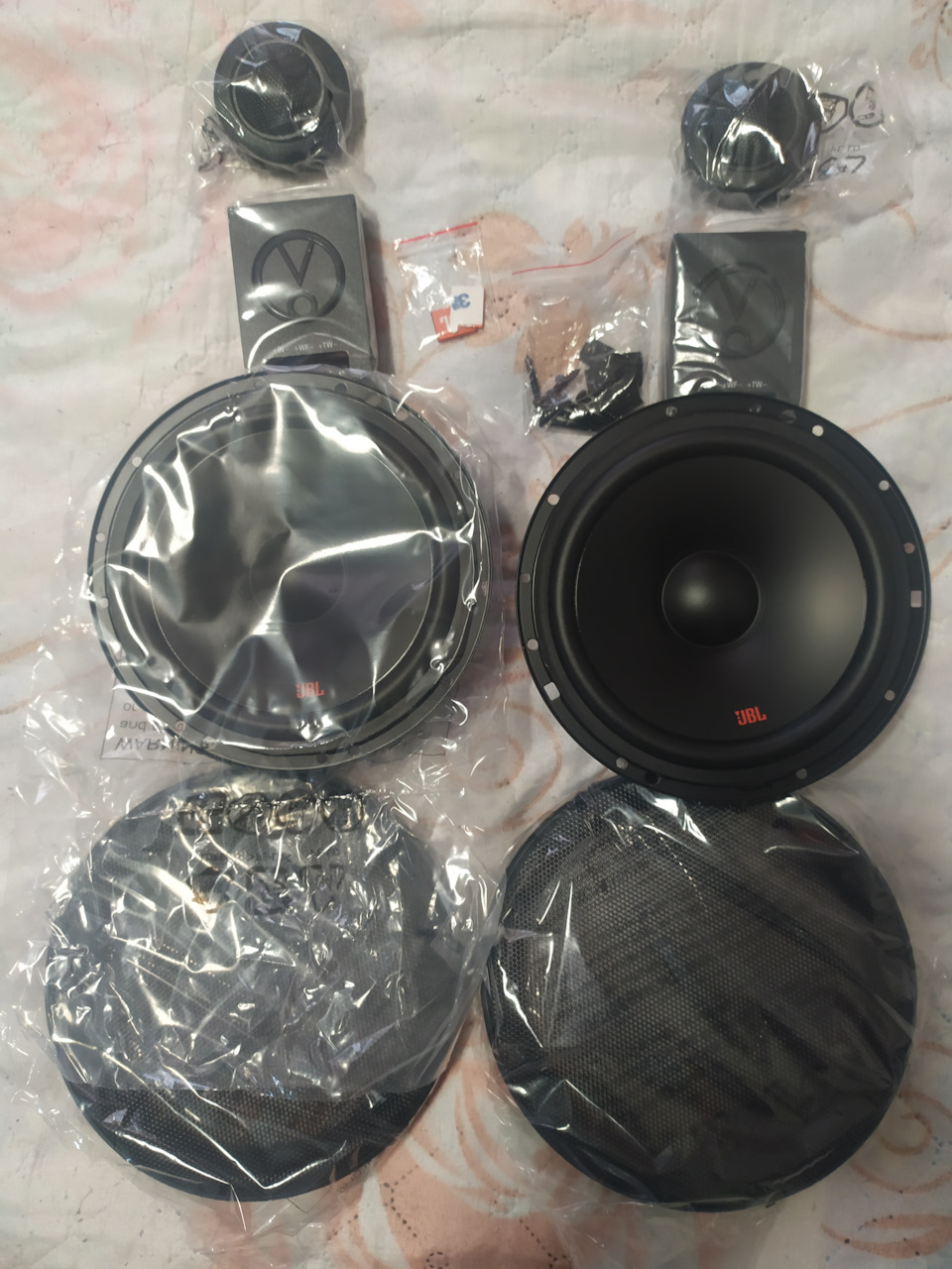 Пищалки в авто jbl. Смотреть фото Пищалки в авто jbl. Смотреть картинку Пищалки в авто jbl. Картинка про Пищалки в авто jbl. Фото Пищалки в авто jbl