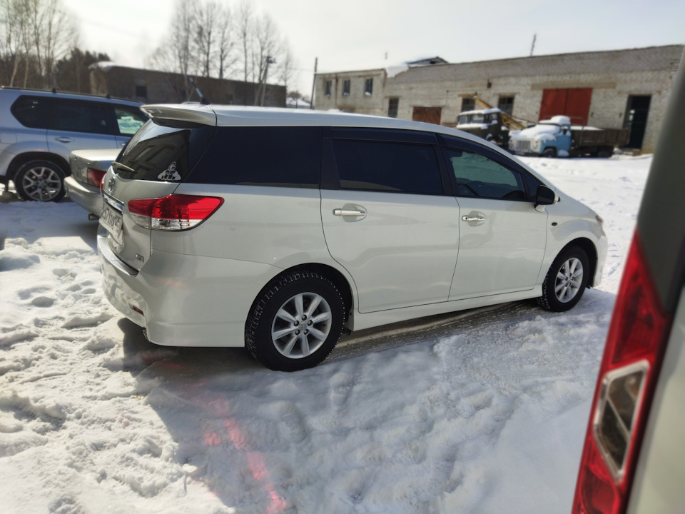 Тонировка лаком указателя повора в крыльях и наклейка хром накладок на ...