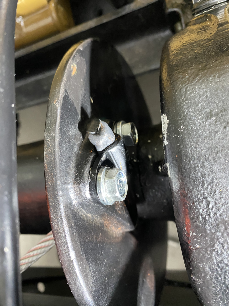 Зажимаем — Toyota Land Cruiser 40